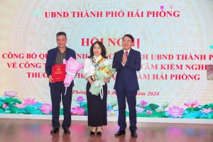 Công bố Quyết định về công tác cán bộ tại Trung tâm Kiểm nghiệm thuốc, mỹ phẩm, thực phẩm Hải Phòng