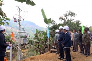Công ty Điện lực Điện Biên đưa ánh sáng về bản xa