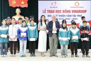Qũy Thiện Tâm trao học bổng cho hơn 220 học sinh nghèo vượt khó học giỏi tại Thanh Hóa