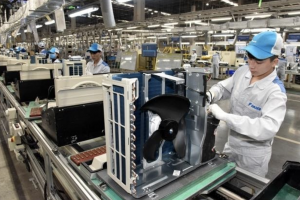 Hoạt động xuất nhập khẩu 2025: Giải pháp nào cho doanh nghiệp nhỏ và vừa?