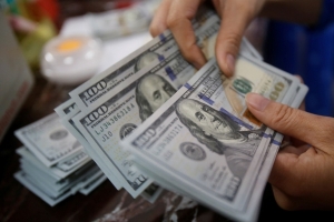 Tỷ giá USD hôm nay 7/12: Trong nước giảm, thế giới tăng trở lại