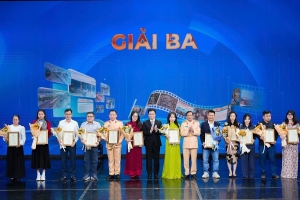 Trao Giải thưởng “Báo chí tuyên truyền về an toàn giao thông năm 2024”