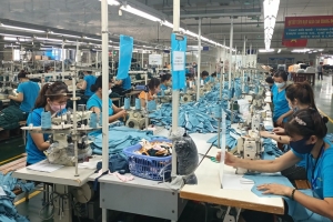 Xuất khẩu dệt may vững vàng về đích