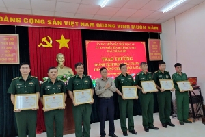 Long An: Khen thưởng tập thể, cá nhân có thành tích xuất sắc trong đấu tranh chuyên án LA1124p