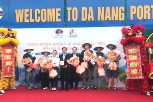 Đà Nẵng: Gần 3.000 khách thập phương “xông đất” ngày đầu năm mới 2025