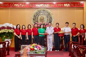 Agribank mang “Tết ấm” tới chiến sĩ vùng 4 Hải quân