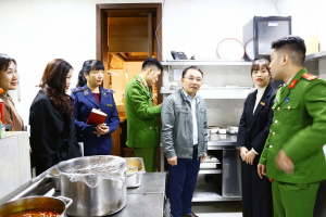 Hòa Bình kiểm tra liên ngành bảo đảm an toàn thực phẩm dịp Tết Nguyên đán