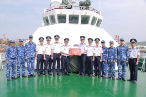 Cán bộ, chiến sĩ Bộ Tư lệnh Vùng Cảnh sát biển 4 và những hải trình vươn khơi giữ biển ngày xuân