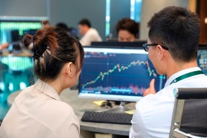 Chứng khoán phiên sáng 21/1: Thị trường có thêm một phiên không rõ xu hướng, thanh khoản duy trì ở mức thấp