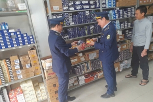 Lực lượng Quản lý thị trường tỉnh Thanh Hóa phát hiện hàng trăm phụ tùng xe máy nhập lậu