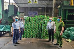 Tiêu hủy 18.168 chai bia Heineken loại 250 ml, xuất xứ tại Pháp nhập lậu
