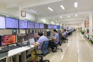 Các cửa hàng giao dịch của VinaPhone Hà Nội hoạt động xuyên Tết