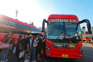 Hà Nội: Lượng khách đi lại tại các bến xe trong dịp Tết tăng 300% - 400%
