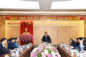 Phó Chủ tịch tỉnh và Trưởng ban Tổ chức Tỉnh ủy Hà Tĩnh xin nghỉ hưu trước tuổi
