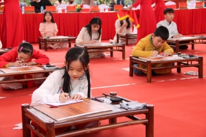 Khai bút Xuân Ất Tỵ 2025 tại Di tích lịch sử Quốc gia Đền thờ Lê Khắc Cẩn