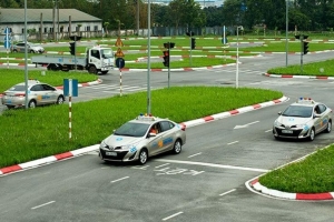Yêu cầu sớm bàn giao việc sát hạch, cấp giấy phép lái xe về Bộ Công an