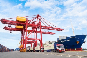 Hàng trăm container xuất khẩu qua cảng Chu Lai dịp đầu năm Ất Tỵ