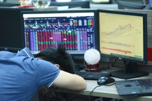 Chứng khoán phiên chiều 18/2: Cổ phiếu ngành bảo hiểm đã đóng vai trò duy trì đà tăng cho VN-Index