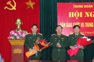 Thanh Hóa: Bàn giao chức vụ Trung đoàn trưởng Trung đoàn 762