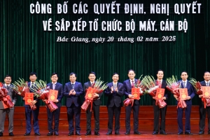 Bắc Giang: Công bố các quyết định, nghị quyết về sắp xếp tổ chức bộ máy, cán bộ