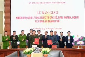 Hải Phòng tổ chức lễ bàn giao nhiệm vụ quản lý nhà nước từ các Sở, ban, ngành, đơn vị về Công an thành phố