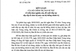 Bộ Chính trị chỉ đạo sớm trình chủ trương sáp nhập tỉnh, tạm dừng Đại hội Đảng cấp huyện, xã