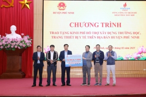 PVEP trao kinh phí hỗ trợ xây dựng trường học, trang thiết bị y tế trên địa bàn huyện Phù Ninh