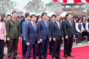 Vĩnh Phúc tổ chức lễ dâng hương tri ân các bậc khoa bảng, tôn vinh truyền thống hiếu học của quê hương