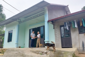 Tính đến nay, cả nước đã hỗ trợ xóa 121.638/223.164 nhà tạm, nhà dột nát