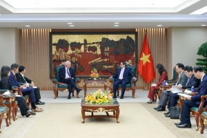 Thủ tướng Phạm Minh Chính tiếp Giáo sư Thomas Vallely