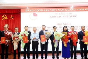 Trao quyết định bổ nhiệm lãnh đạo Kho bạc Nhà nước khu vực XI