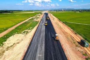 Năm dự án thành phần cao tốc Bắc-Nam nào, đang nỗ lực thông tuyến chính trước ngày 30/4?