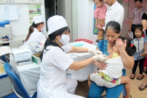 Đề xuất đưa vắc-xin phế cầu và ung thư cổ tử cung vào tiêm chủng mở rộng