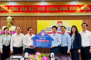 Trường Đại học Hồng Đức ủng hộ 450 triệu đồng hỗ trợ xây dựng nhà ở cho hộ nghèo