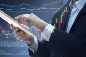 VN-Index hôm nay: Nhà đầu tư cân nhắc giải ngân vào các cổ phiếu vốn hóa lớn
