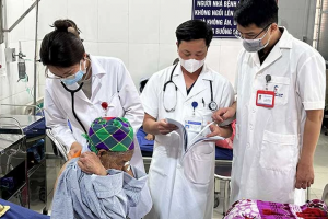 Thủ tướng Phạm Minh Chính: Đưa thêm 1.000 bác sĩ về cơ sở ngay trong năm 2025