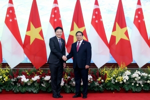 Thủ tướng Phạm Minh Chính chủ trì Lễ đón và hội đàm cùng Thủ tướng Singapore Lawrence Wong
