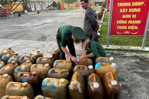 Tạm giữ 1.000 lít dầu D.O không rõ nguồn gốc