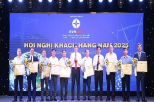 15 khách hàng sử dụng điện tiết kiệm, hiệu quả tại Quảng Ninh được EVNNPC vinh danh, khen thưởng