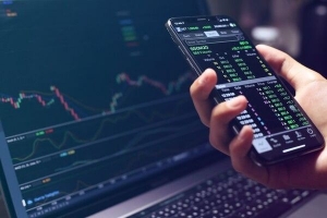 VN-Index hôm nay: Nhà đầu tư ưu tiên nhóm cổ phiếu ngân hàng, chứng khoán, đầu tư công