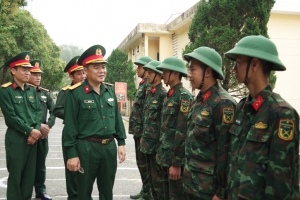 Thanh Hóa: Kiểm tra công tác huấn luyện chiến sĩ mới tại Trung đoàn 762