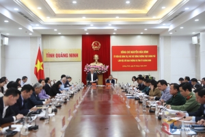 Phó Thủ tướng Thường trực Nguyễn Hòa Bình làm việc với Ban Thường vụ Tỉnh ủy Quảng Ninh