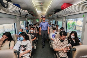 Gần 40.000 vé tàu bán ra trong dịp nghỉ lễ 30/4 và 1/5
