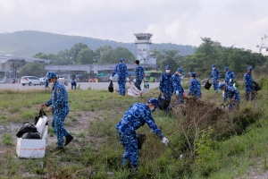 Bộ tư lệnh vùng cảnh sát biển 4 tích cực tham gia " Ngày vì môi trường Phú Quốc"