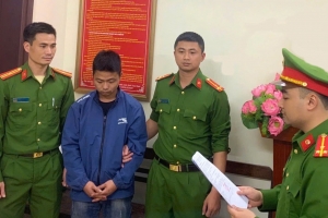 Công an Nam Định tạm giữ đối tượng đốt pháo tự chế tại Cồn Xanh