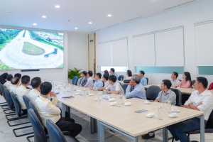 Các trường THPT của huyện Núi Thành làm việc tại THACO INDUSTRIES