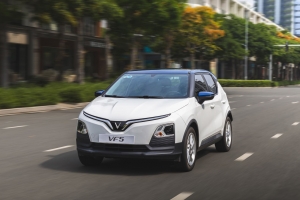 Vì sao VinFast VF 5 trở thành ô tô bán chạy nhất Việt Nam tháng 3?