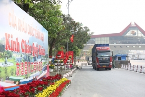 Thay đổi thời gian thông quan tại cửa khẩu Hữu Nghị, phục vụ giao lưu hữu nghị Quốc phòng Việt Nam - Trung Quốc
