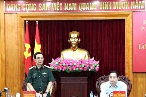 Bộ trưởng Bộ Quốc phòng làm việc với Ban Thường vụ Tỉnh ủy Lạng Sơn