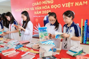 Sở GD&ĐT Vĩnh Phúc phát động hưởng ứng Ngày Sách và Văn hóa đọc Việt Nam